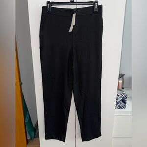 Banana Republic Black Tapered Ankle Pant size 2 w| tags